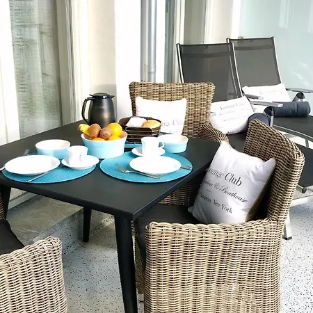 First White Pearl Apartman