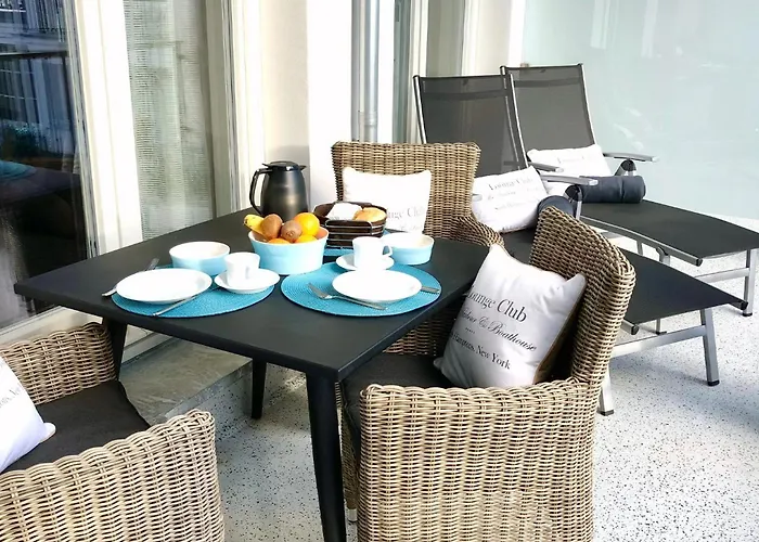 First White Pearl Apartman