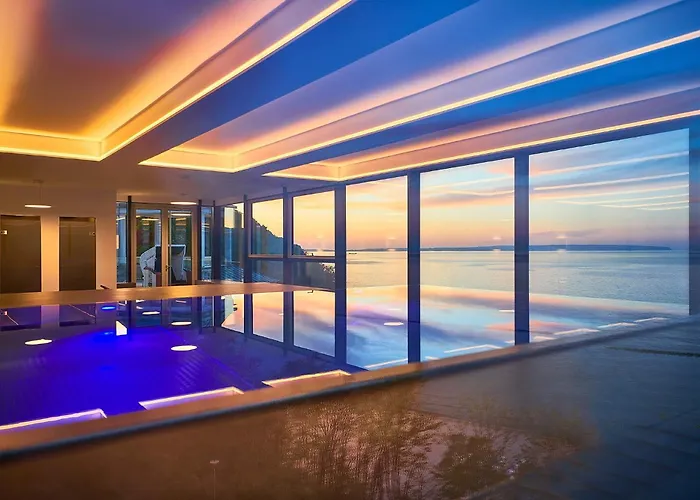 Apartman First White Pearl